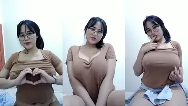 Miyoubee Live Show Goyang Sensual Desah Manja poster